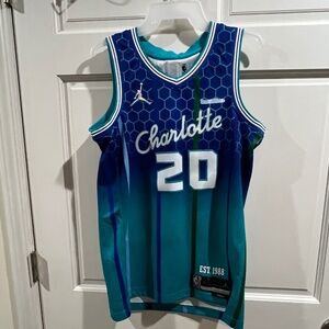 Gordon Hayward #20 Charlotte Hornets Swingman Jersey - City Edition Rare